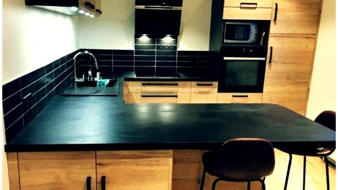 Bleu Host Asilah Apartment ภายนอก รูปภาพ