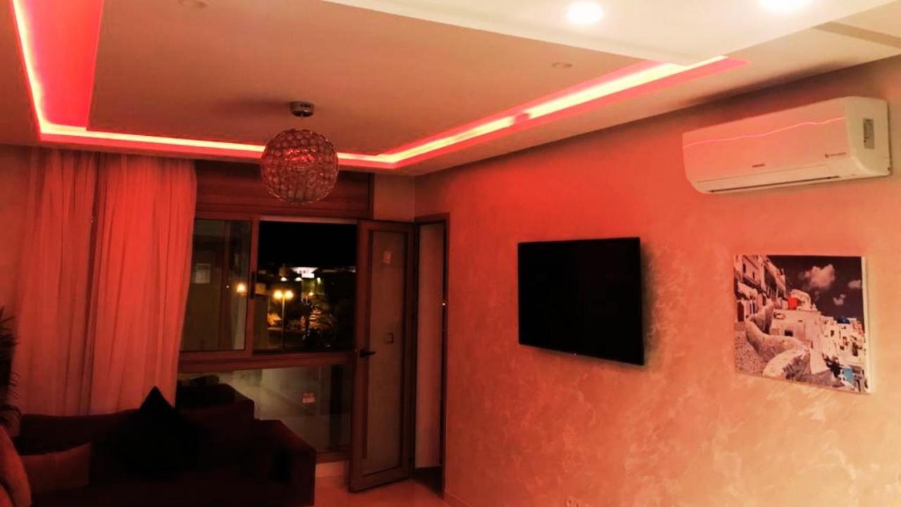 Bleu Host Asilah Apartment ภายนอก รูปภาพ