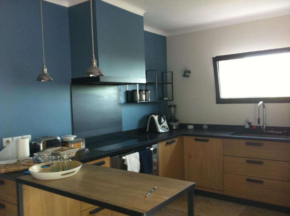 Bleu Host Asilah Apartment ภายนอก รูปภาพ