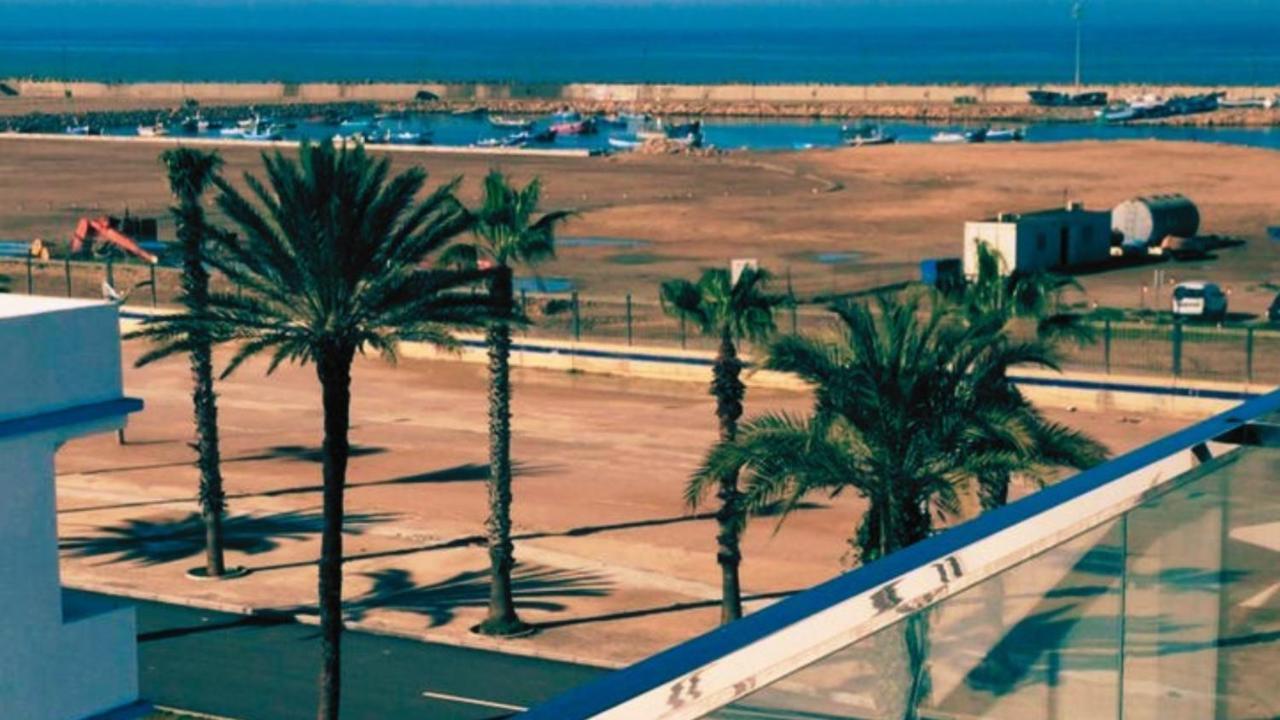 Bleu Host Asilah Apartment ภายนอก รูปภาพ