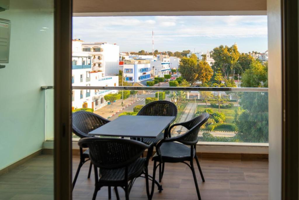 Bleu Host Asilah Apartment ภายนอก รูปภาพ