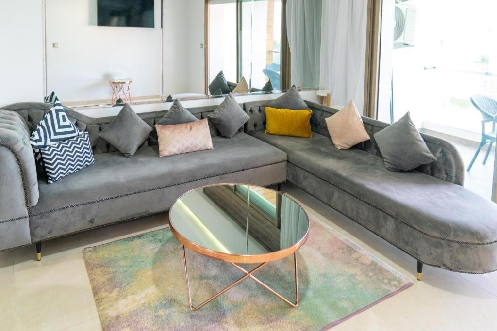 Bleu Host Asilah Apartment ภายนอก รูปภาพ