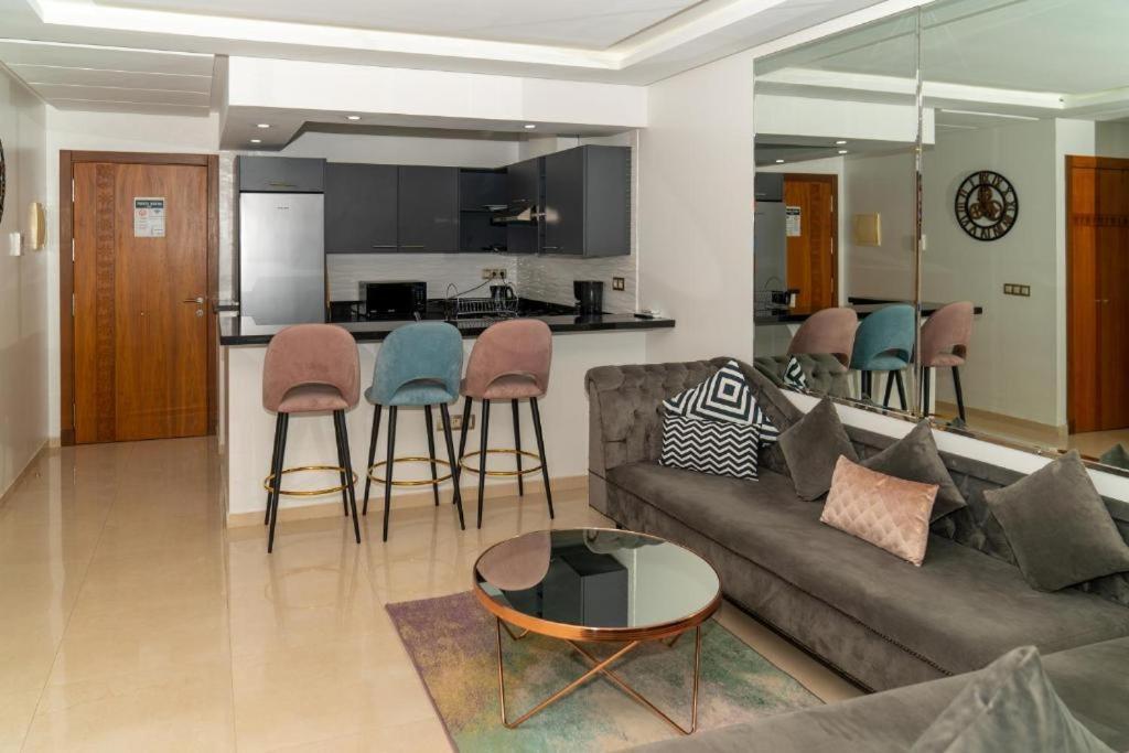 Bleu Host Asilah Apartment ภายนอก รูปภาพ