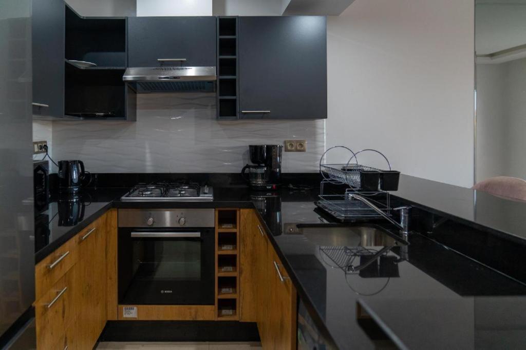 Bleu Host Asilah Apartment ภายนอก รูปภาพ